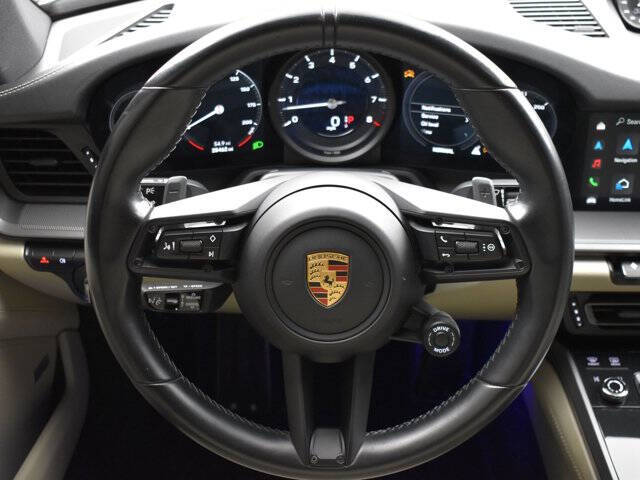 2022 Porsche 911 Carrera