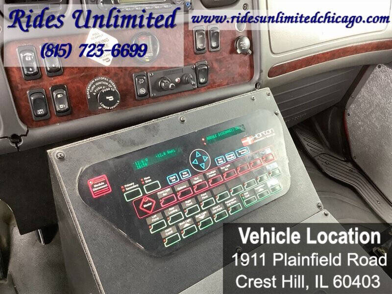 2015 Freightliner M2 106