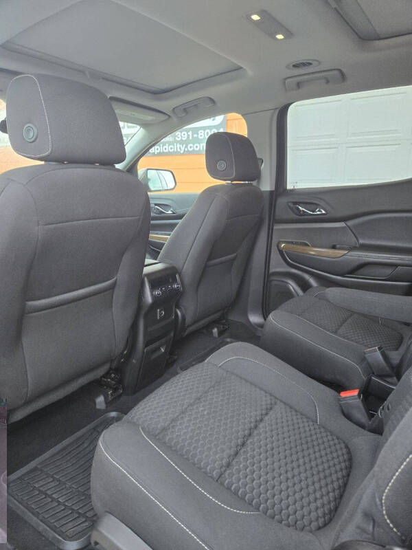 2019 GMC Acadia SLE-2