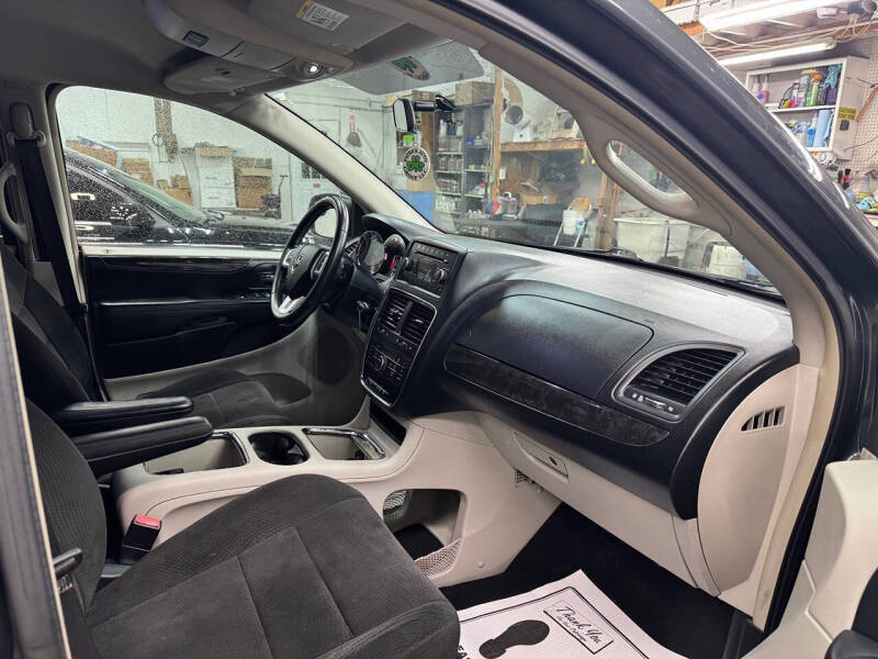 2012 Dodge Grand Caravan Crew