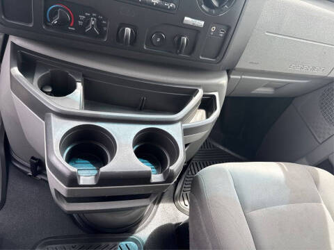 2013 Ford E-Series E-250