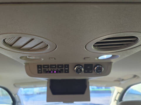 2012 Nissan Armada SV