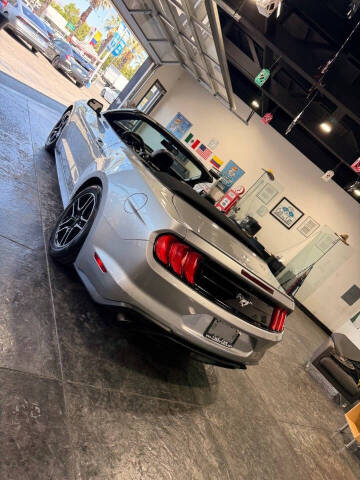 2020 Ford Mustang EcoBoost Premium