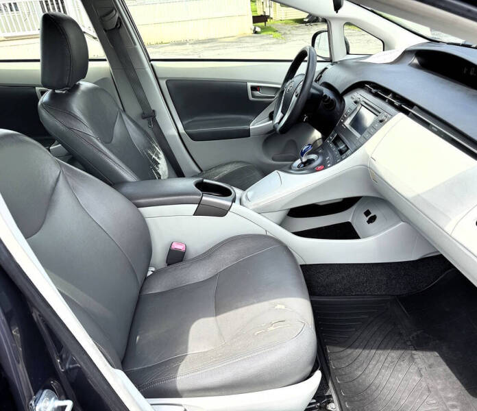 2012 Toyota Prius Two