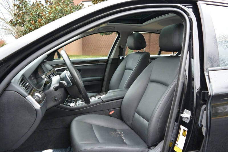 2016 BMW 5 Series 528i