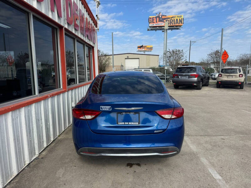 2015 Chrysler 200 Limited