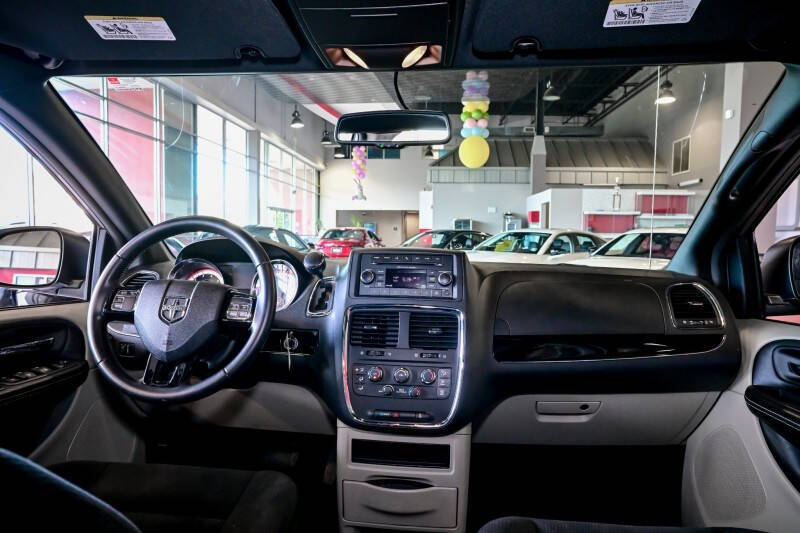 2017 Dodge Grand Caravan SE Plus
