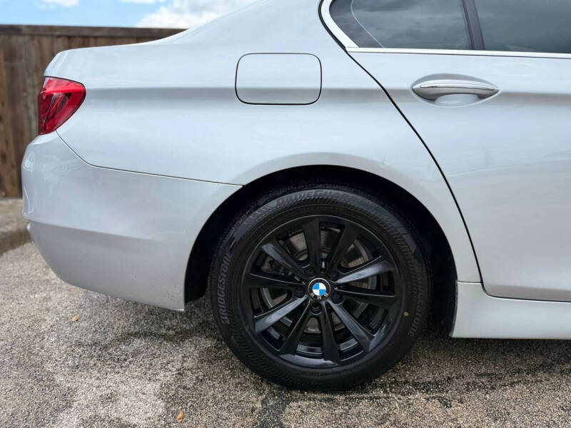 2015 BMW 5 Series 528i