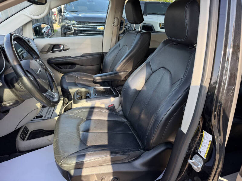 2021 Chrysler Pacifica Touring L