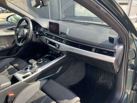 2017 Audi A4 2.0T quattro Premium