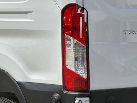 2025 Ford Transit 250