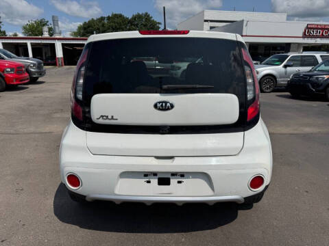 2018 Kia Soul +