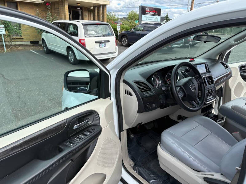 2018 Dodge Grand Caravan SE Plus