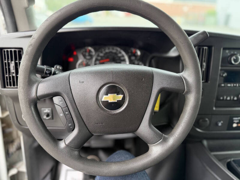 2017 Chevrolet Express 2500
