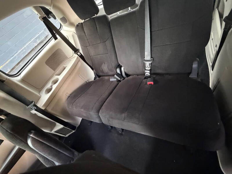 2012 Dodge Grand Caravan American Value Package