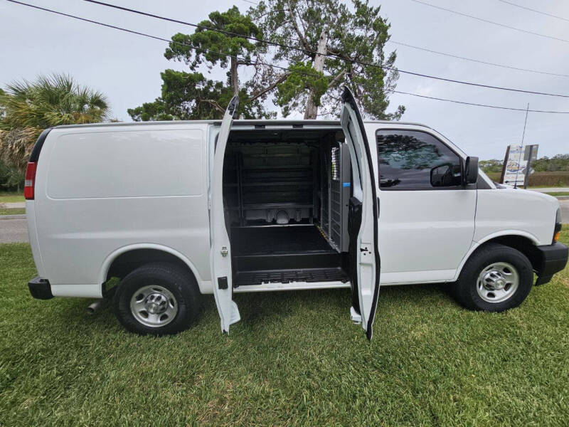 2021 Chevrolet Express 2500