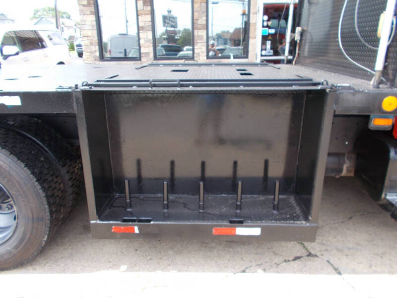 1999 Freightliner FL60