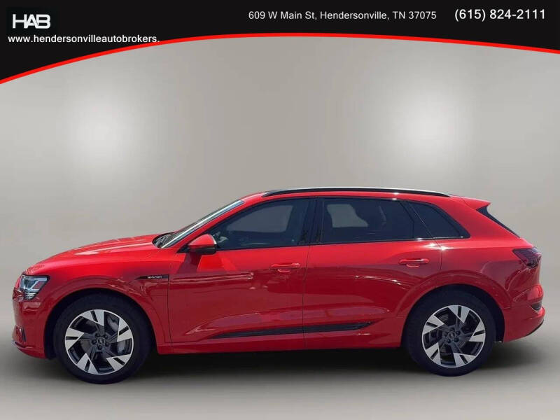 2021 Audi e-tron quattro Premium