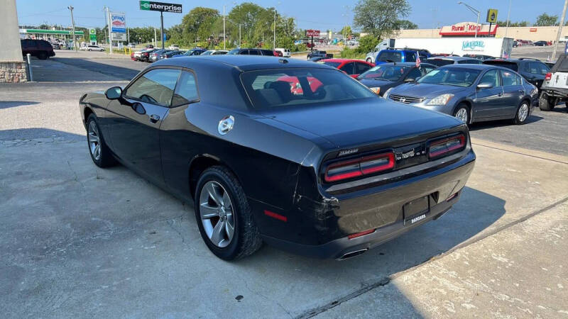 2015 Dodge Challenger SXT