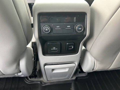 2017 GMC Acadia SLT-1