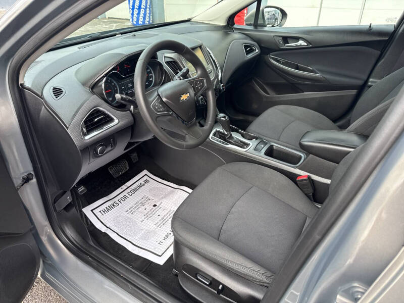 2017 Chevrolet Cruze LT Auto