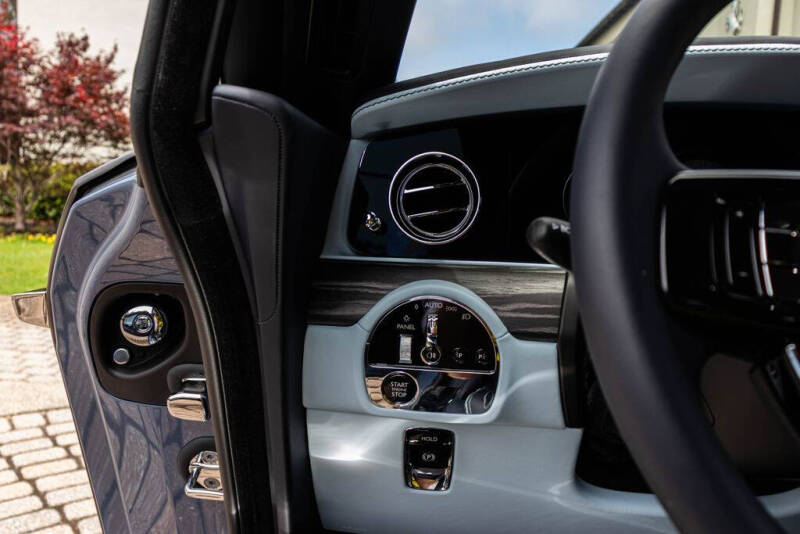 2025 Rolls-Royce Spectre