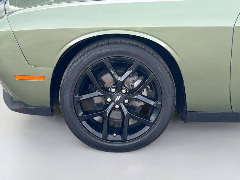 2022 Dodge Challenger SXT