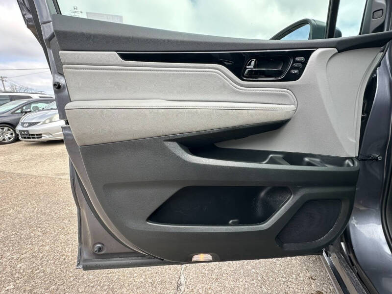 2024 Honda Odyssey Touring - Photo 19