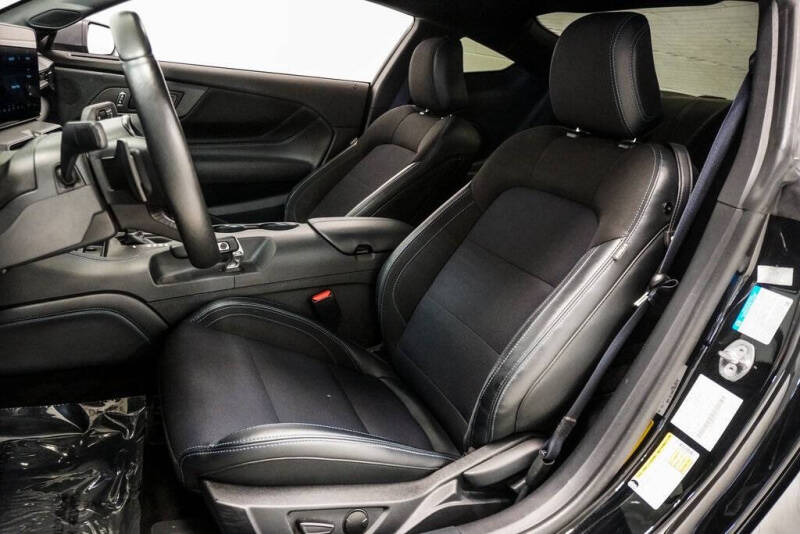 2024 Ford Mustang Dark Horse