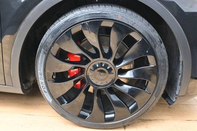 2024 Tesla Model Y Performance