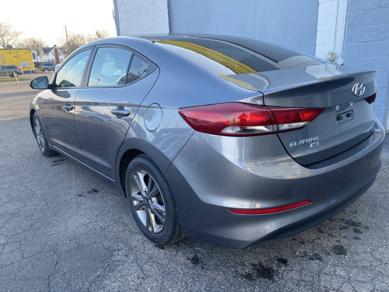 2018 Hyundai Elantra SE