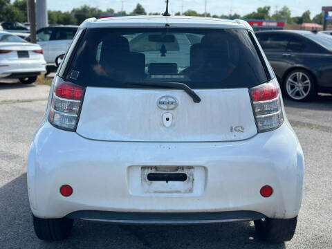 2014 Scion iQ