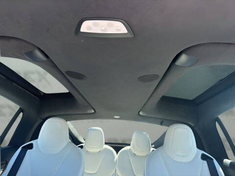 2023 Tesla Model X Plaid