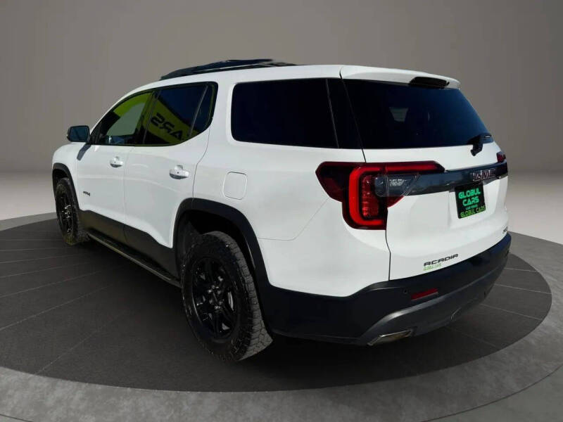 2021 GMC Acadia AT4