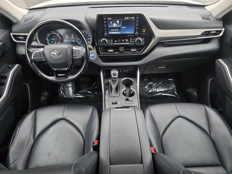 2021 Toyota Highlander Hybrid XLE