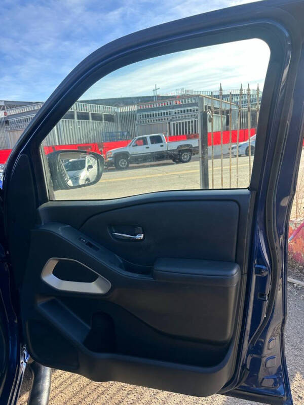 2022 Nissan Frontier SV