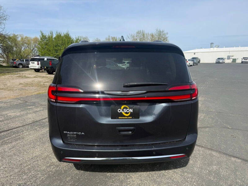 2021 Chrysler Pacifica Touring L