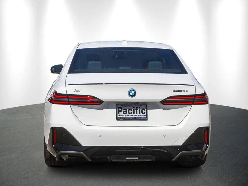 2027 BMW i5 eDrive40