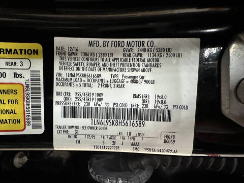 2017 Lincoln Continental Select