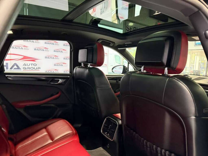 2023 Porsche Macan