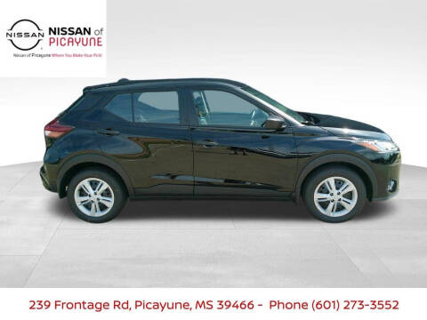 2025 Nissan Kicks Play S