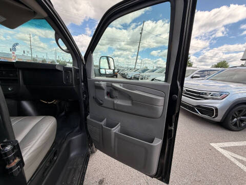 2010 GMC Savana LS 1500