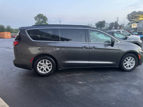2022 Chrysler Pacifica Touring L