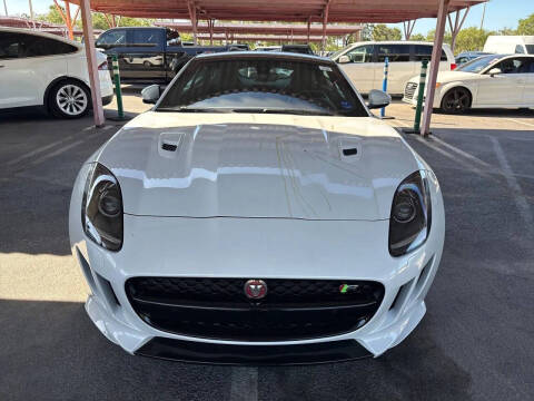 2016 Jaguar F-TYPE R