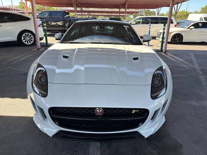 2016 Jaguar F-TYPE R