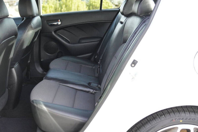 2015 Kia Forte5 SX