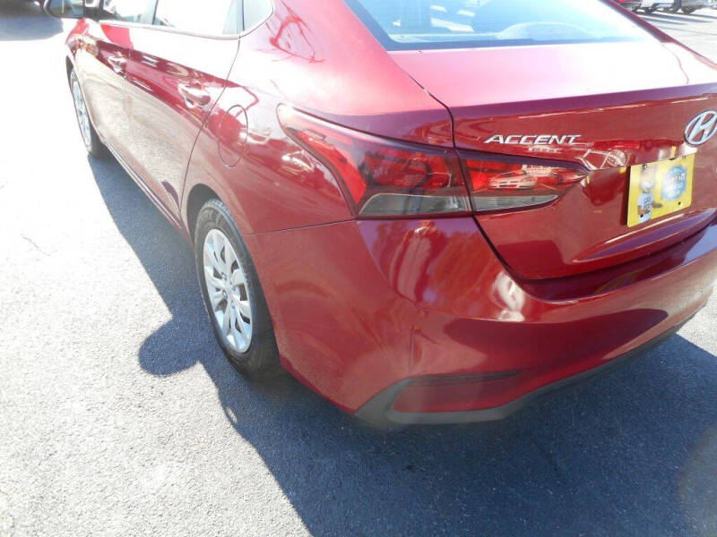 2019 Hyundai Accent SE