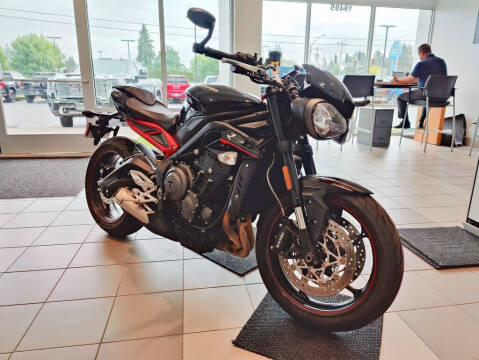 Triumph Street Triple R Image