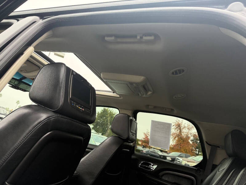 2014 Cadillac Escalade Platinum