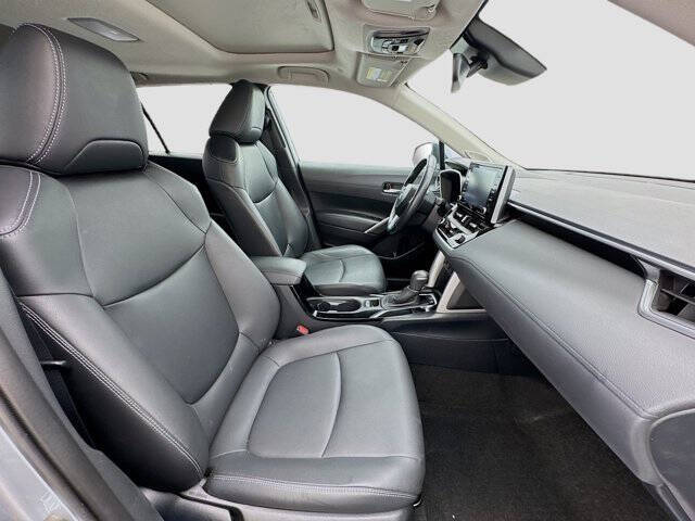 2022 Toyota Corolla Cross XLE